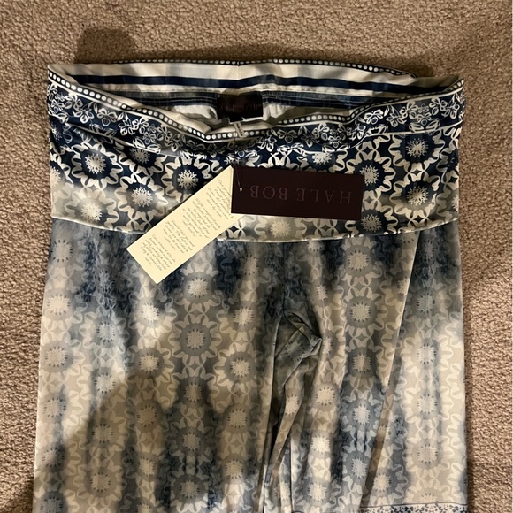 Hale Bob Matte Jersey pant. NWT size Medium. - Picture 2 of 8